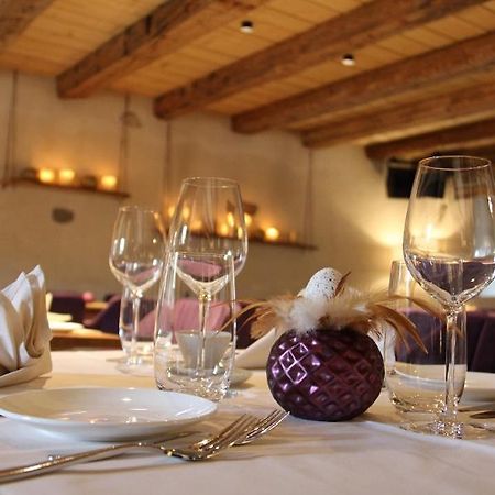 Zum Schwarzen Loewen Hotel อัลท์ดอร์ฟ ภายนอก รูปภาพ